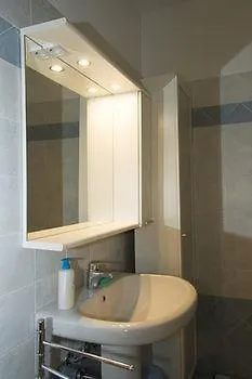 Bergamo Apartment And Room