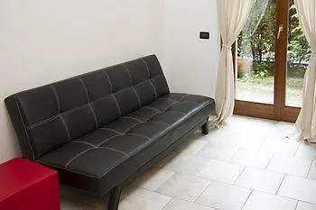 Bergamo Apartment And Room