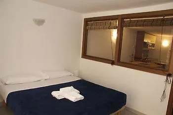 Bergamo Apartment And Room 0*,