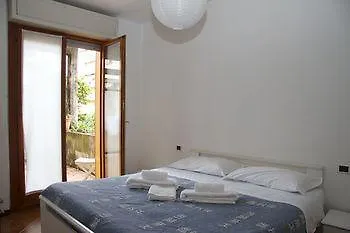 Bergamo Apartment And Room Itália