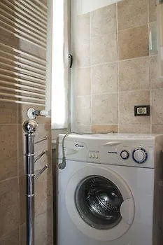 Bergamo Apartment And Room