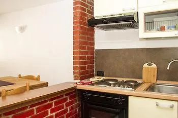 Bergamo Apartment And Room